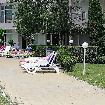 Ideal Three Bed For Families Closed To The *