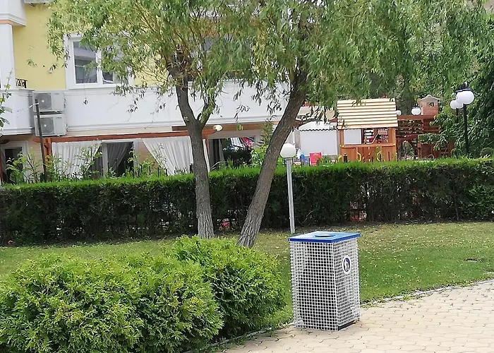 Апартамент Ideal Three Bed For Families Closed To The