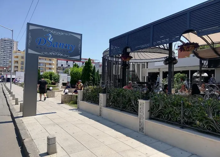 Апартамент Ideal Three Bed For Families Closed To The