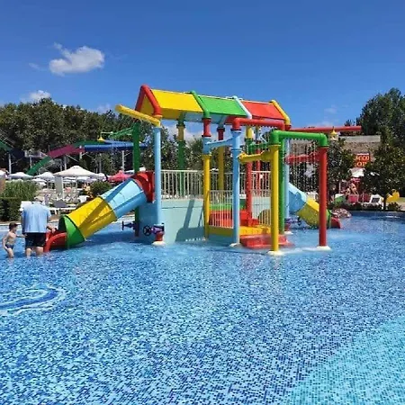 Ideal Three Bed For Families Closed To The 아파트