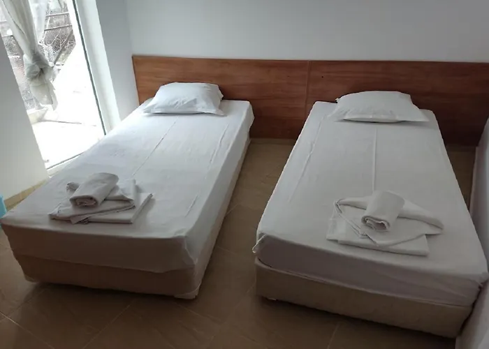 Апартаменти Ideal Three Bed For Families Closed To The